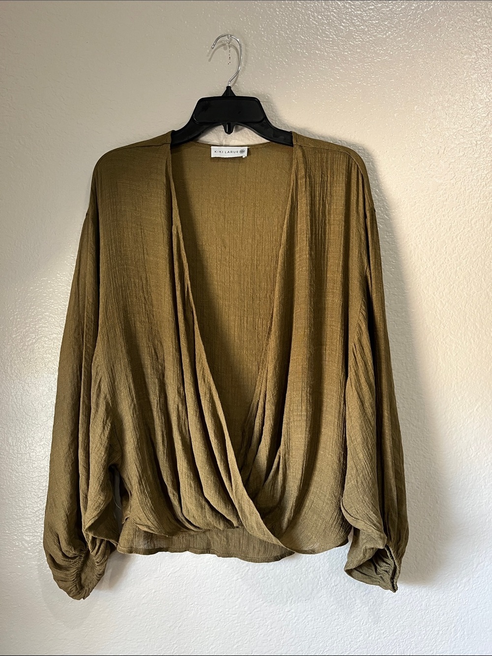 KIKI LARUE Olive Draped V-Neck Blouse Sz S Lightweight Layered Boho TC0282